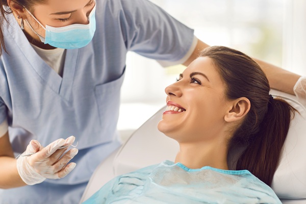 Enhancing Your Smile: How A Cosmetic Dentist Can Transform Your Look